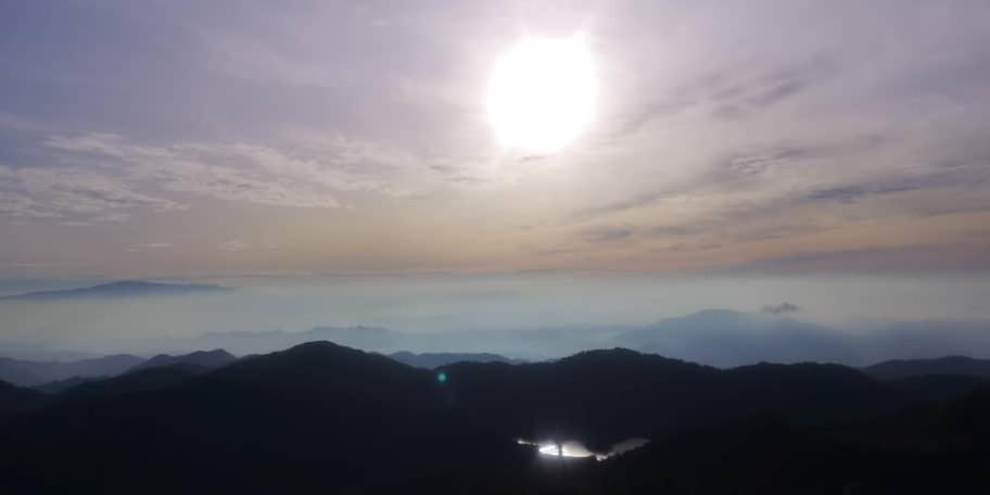 12 Pax Skyview Homestay 2 Family Room 2R2B Golden Hills Mountain View Genting Highland Dataran Tinggi Genting Bagian luar foto